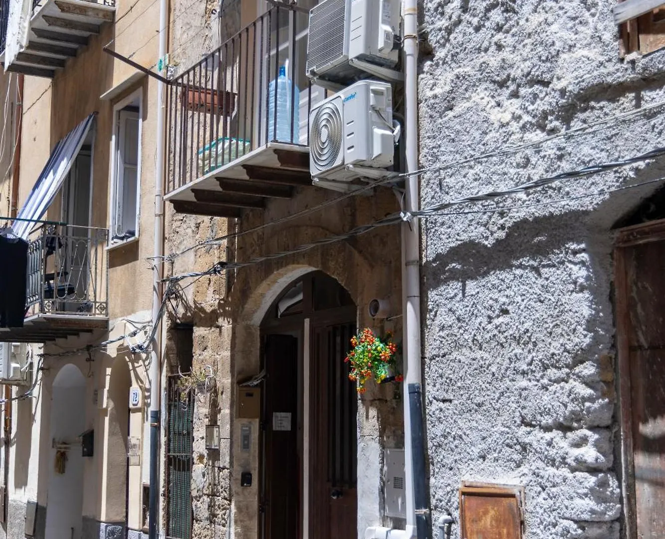 Esse Boutique Homes Cefalu Italy